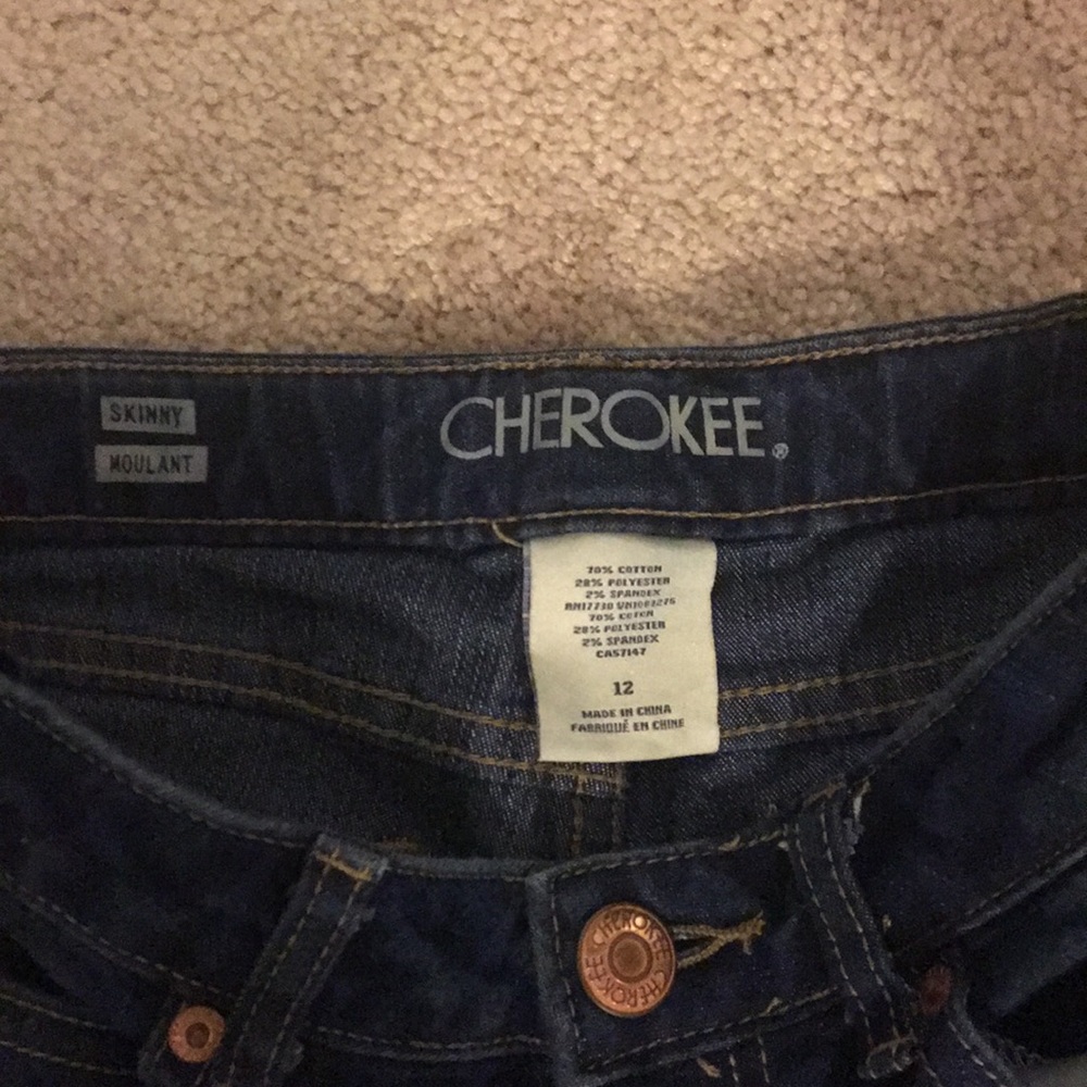 Jeans - Picture 3 of 4